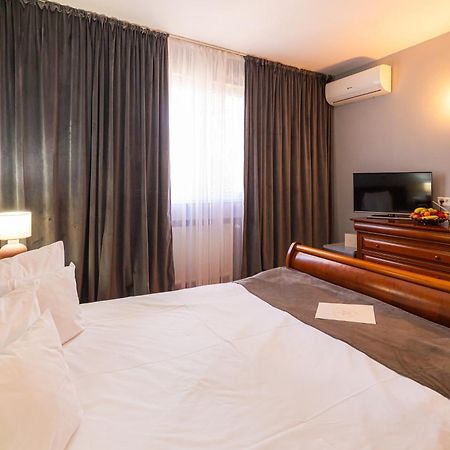 Hotel Brilliant Meses Zalău Dış mekan fotoğraf