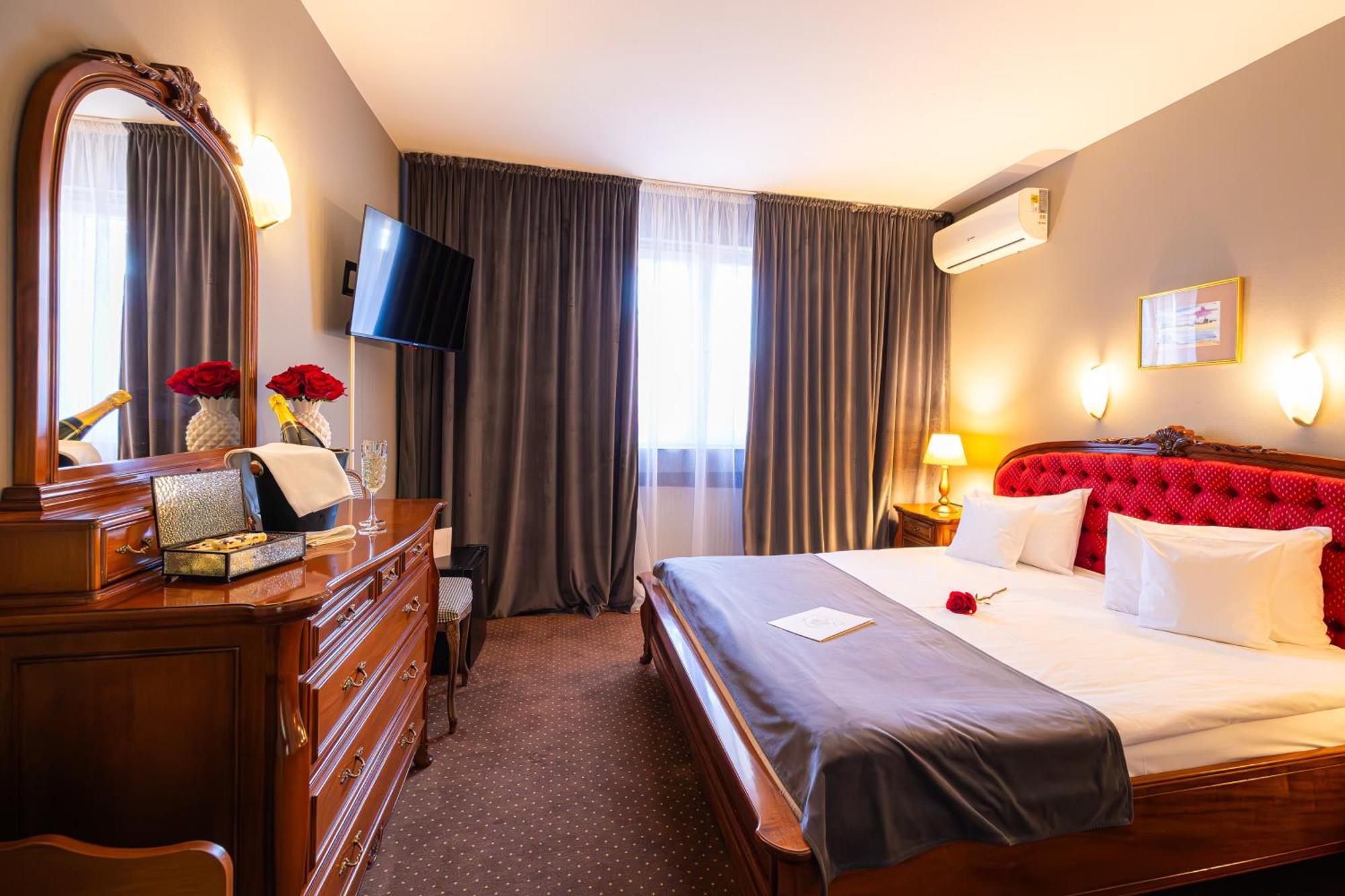 Hotel Brilliant Meses Zalău Dış mekan fotoğraf