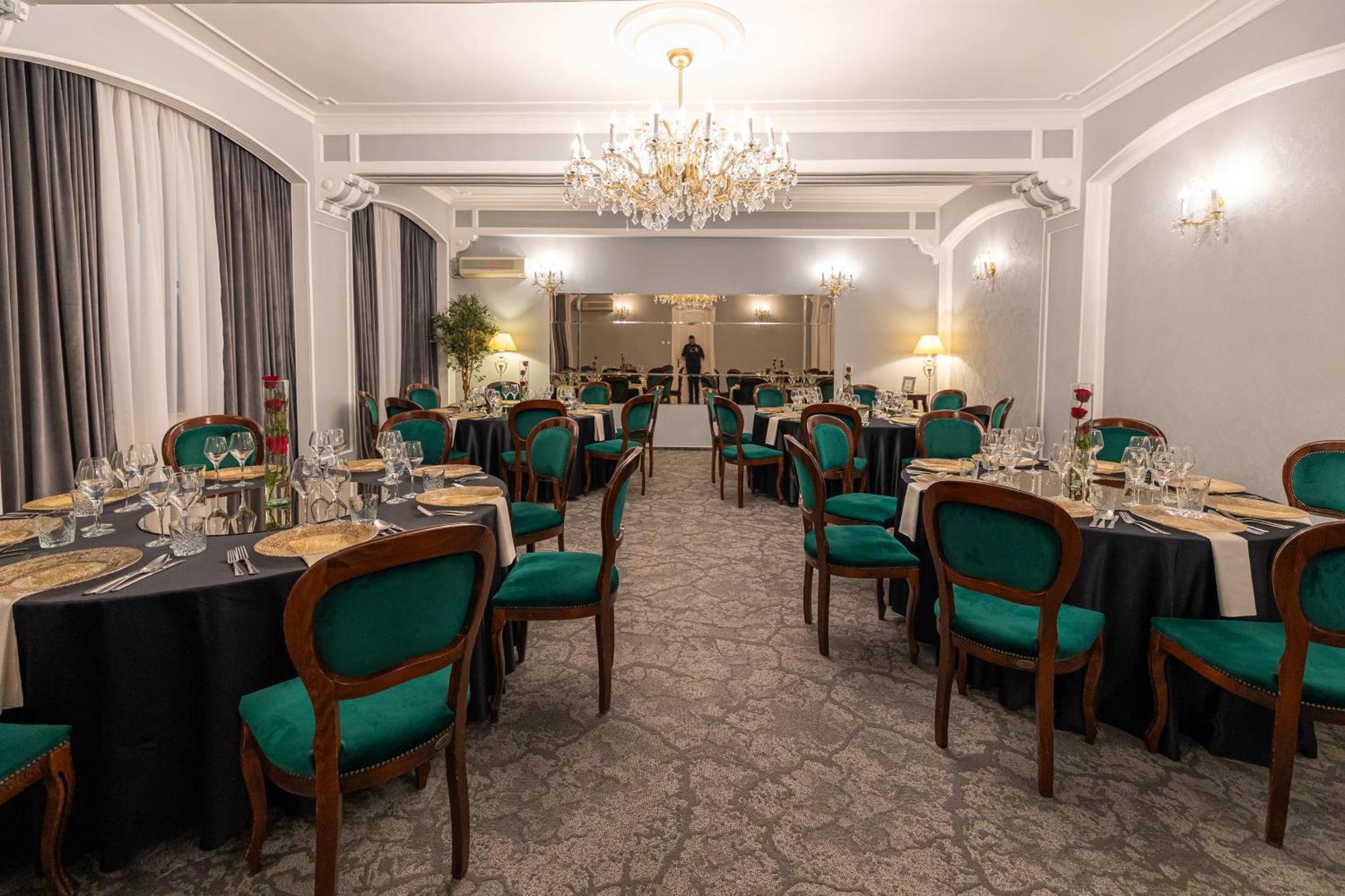 Hotel Brilliant Meses Zalău Dış mekan fotoğraf