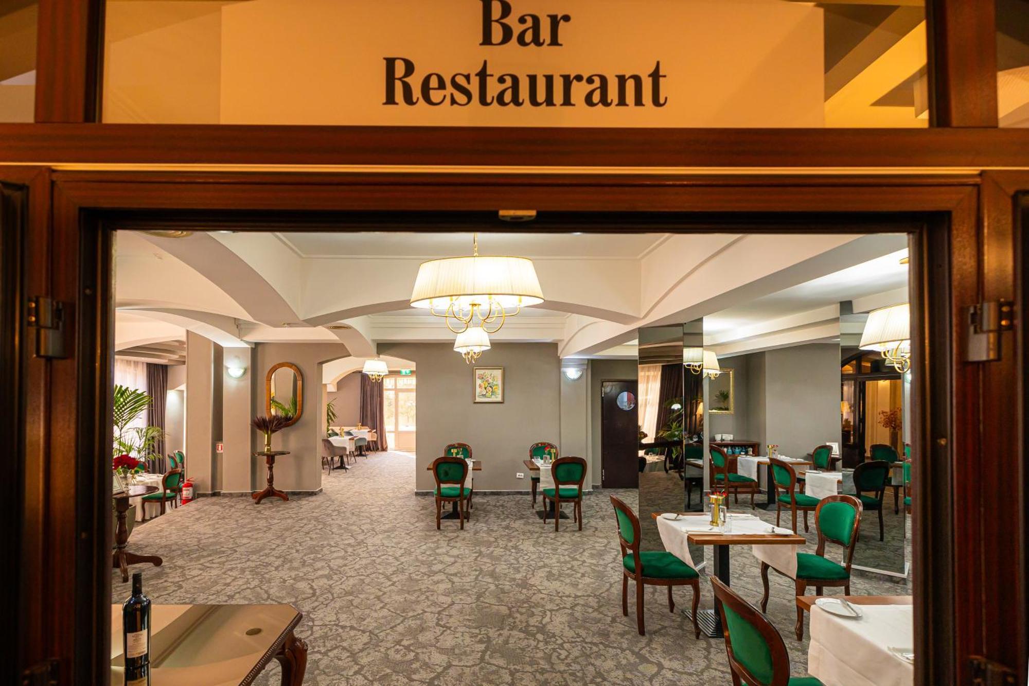 Hotel Brilliant Meses Zalău Dış mekan fotoğraf