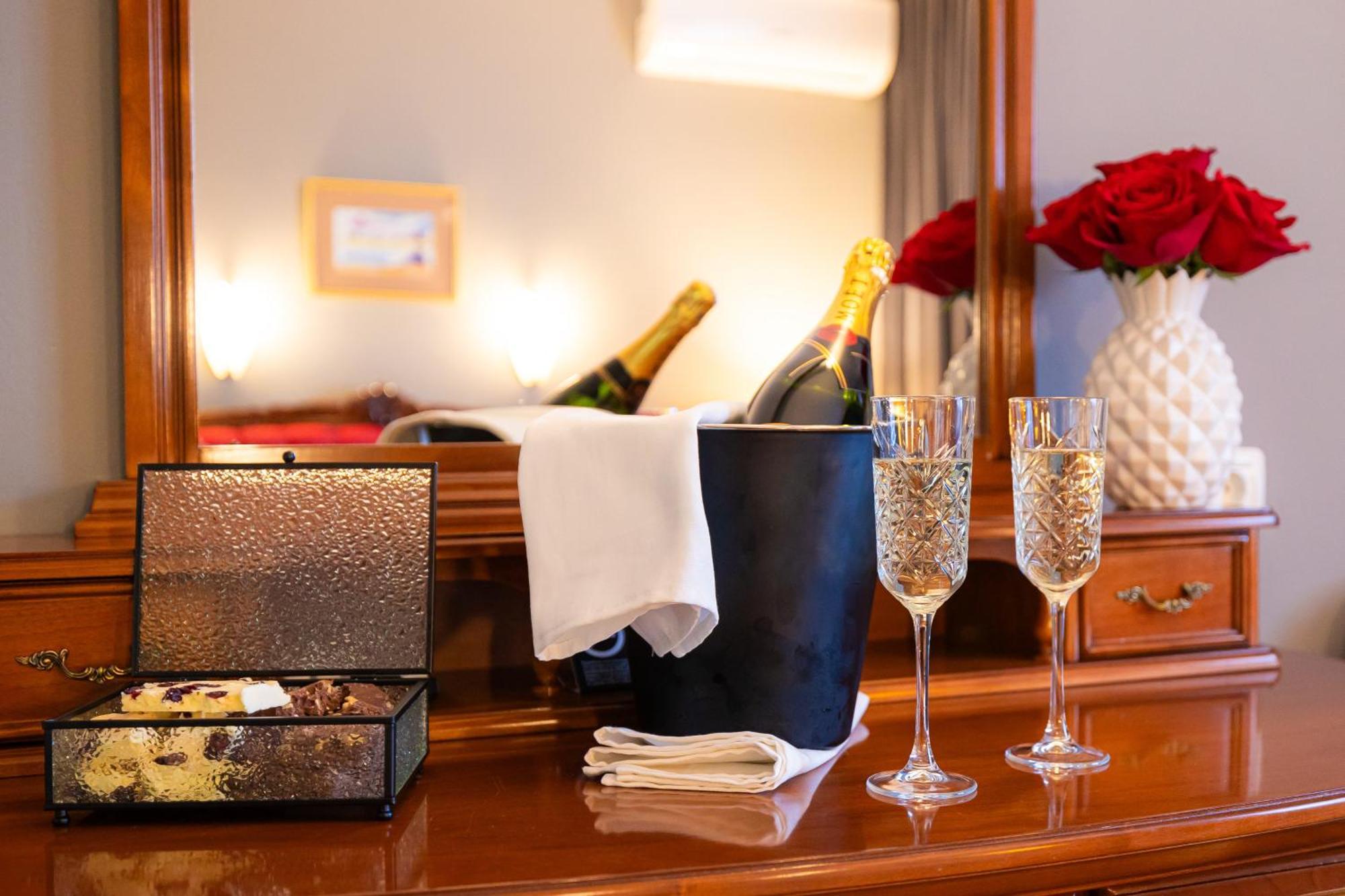 Hotel Brilliant Meses Zalău Dış mekan fotoğraf