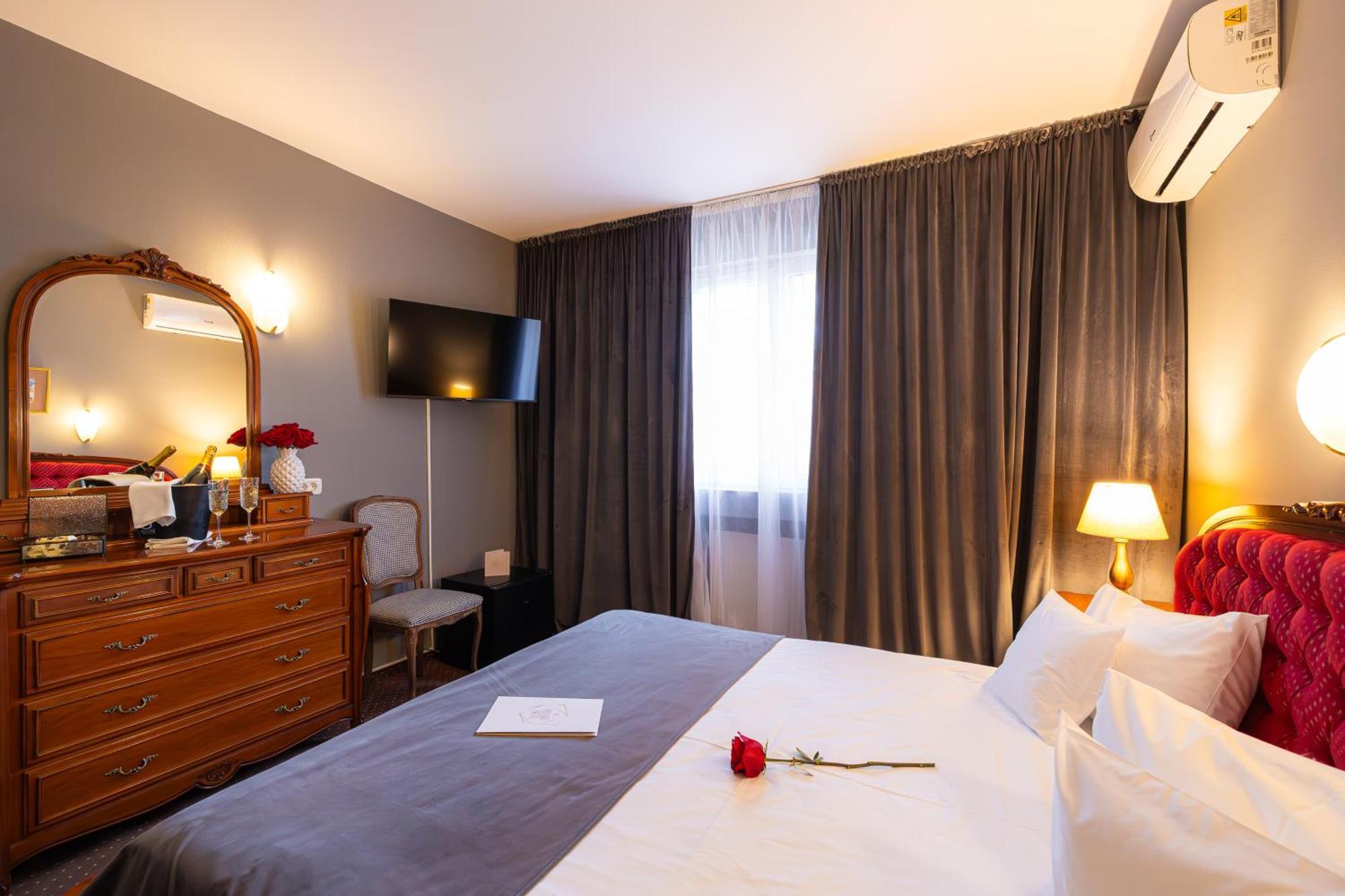 Hotel Brilliant Meses Zalău Dış mekan fotoğraf